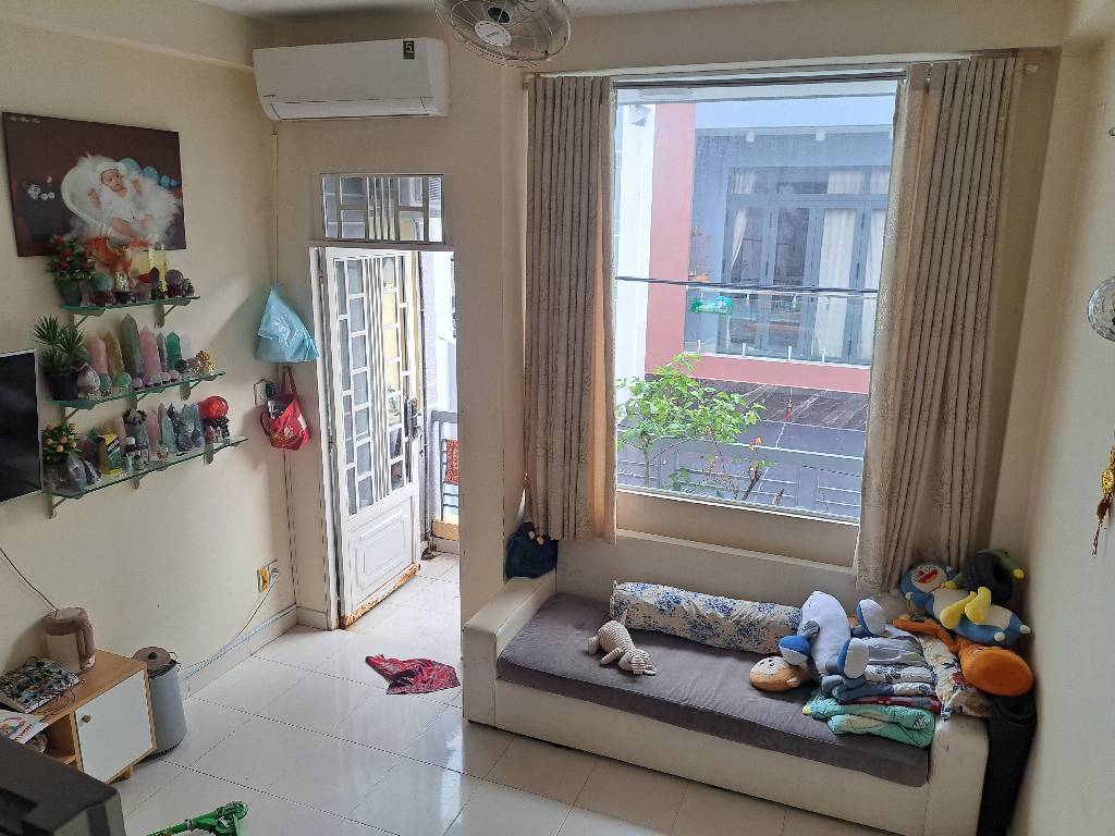 Nhà riêng 28m2 bán tại An Dương Vương, Quận 6, Hồ Chí Minh với nội thất đầy đủ